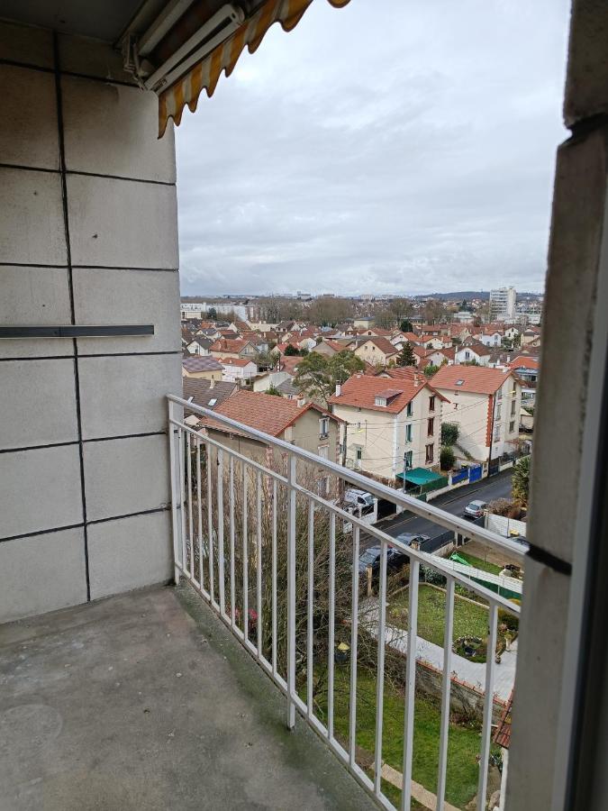 Chelles Centre Ville 2 Chambres Pres Des Bords De Marne 10 Minutes A Pieds De La Gare De Chelles-Gournay 5 Minutes De La Gare De Vaires-Sur-Marne 20 Minutes De Disneyland Jusqu'A 5 Couchages Possibles Esterno foto