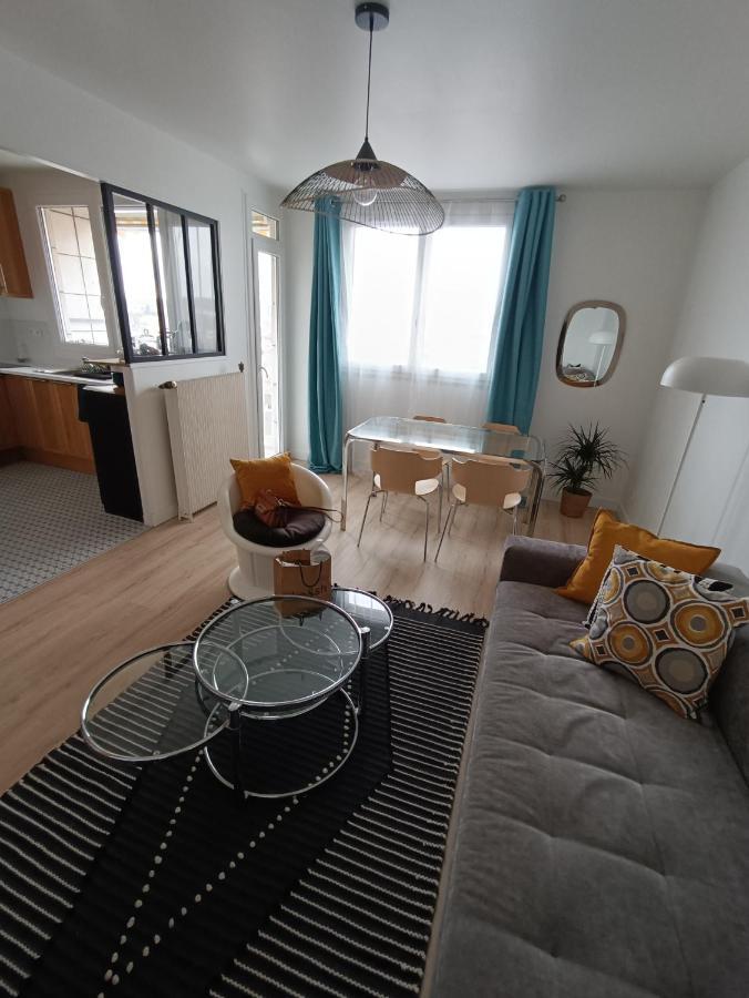 Chelles Centre Ville 2 Chambres Pres Des Bords De Marne 10 Minutes A Pieds De La Gare De Chelles-Gournay 5 Minutes De La Gare De Vaires-Sur-Marne 20 Minutes De Disneyland Jusqu'A 5 Couchages Possibles Esterno foto
