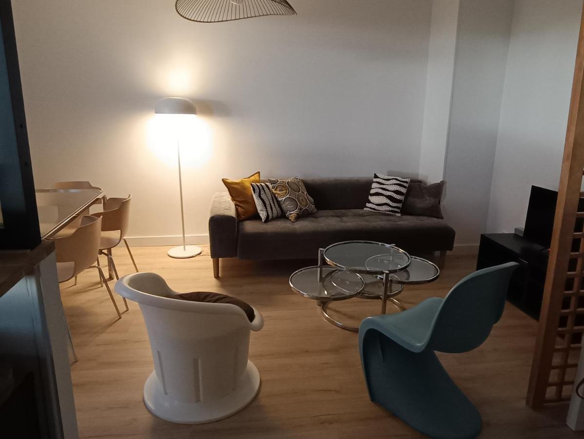 Chelles Centre Ville 2 Chambres Pres Des Bords De Marne 10 Minutes A Pieds De La Gare De Chelles-Gournay 5 Minutes De La Gare De Vaires-Sur-Marne 20 Minutes De Disneyland Jusqu'A 5 Couchages Possibles Esterno foto