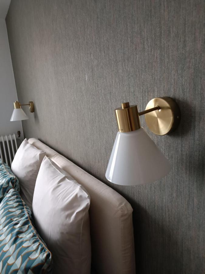 Chelles Centre Ville 2 Chambres Pres Des Bords De Marne 10 Minutes A Pieds De La Gare De Chelles-Gournay 5 Minutes De La Gare De Vaires-Sur-Marne 20 Minutes De Disneyland Jusqu'A 5 Couchages Possibles Esterno foto